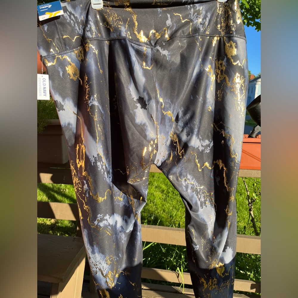 Old Navy Active Leggings